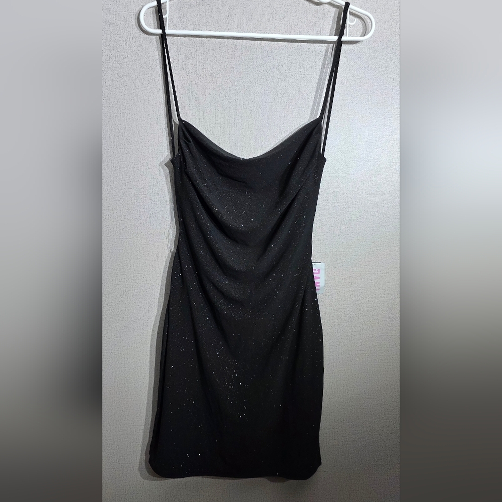 Chic Black Sleeveless Dress